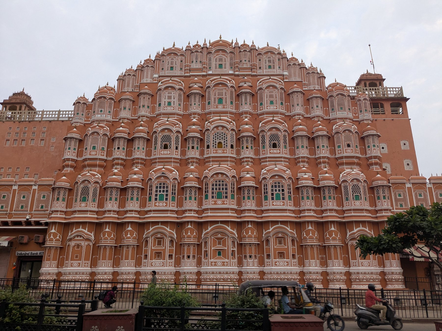 The honeycombed pink façade of Hawa Mahal in Jaipur